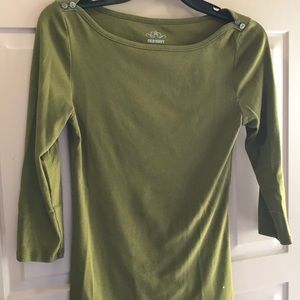 Easy olive tee